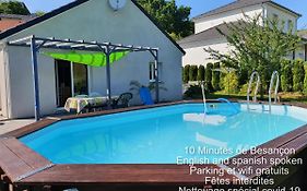 Loue 2 chambres privees dans maison avec piscine