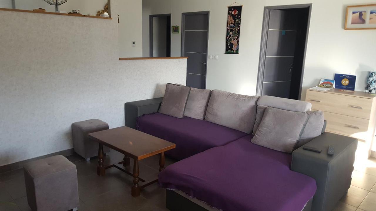Loue 2 chambres privees dans maison avec piscine Montfaucon  Extérieur photo