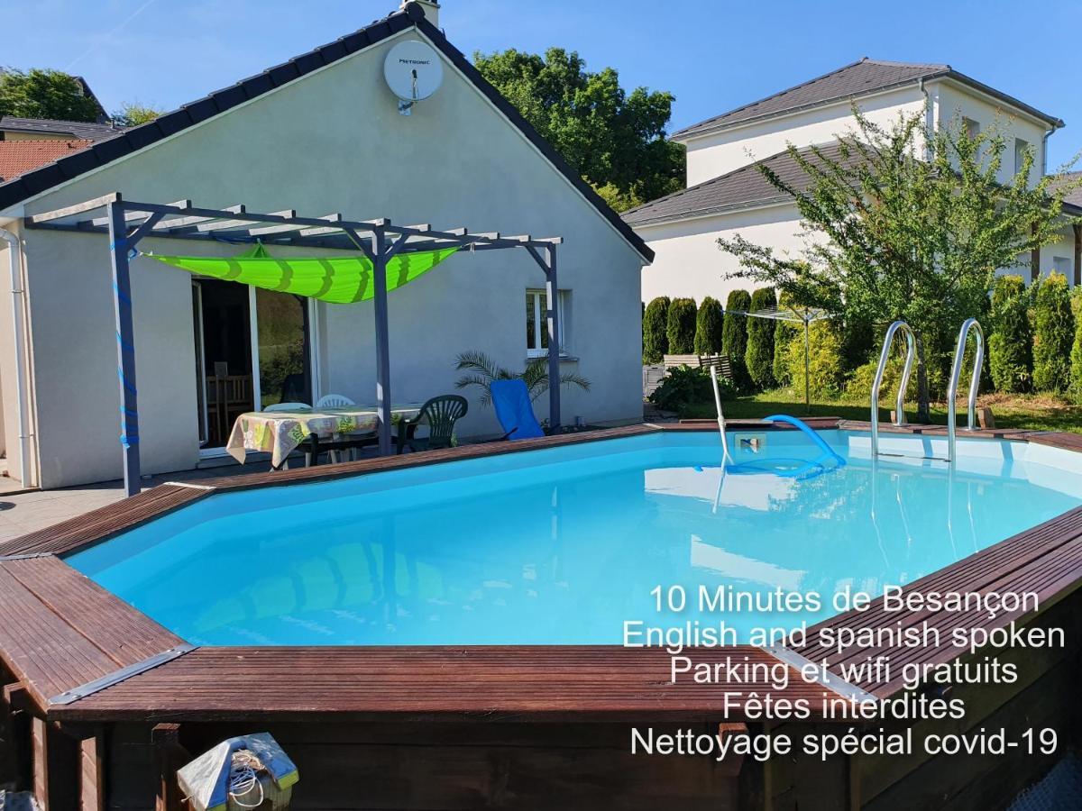 Loue 2 chambres privees dans maison avec piscine Montfaucon  Extérieur photo